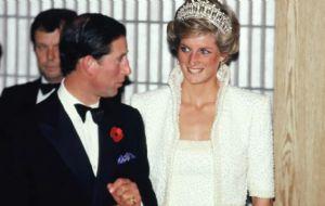 LA PRINCESA DIANA SINTIO QUE EL PRINCIPE CARLOS ERA UN PADRE EGOISTA PARA UNO DE SUS DOS HIJOS