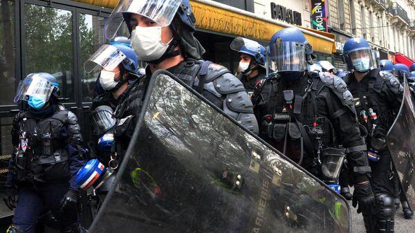 FRANCIA MOVILIZARA 11.000 POLICIAS PARA CUIDAR EL ORDEN EN LAS MANIFESTACIONES DEL 31 DE ENERO