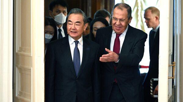 LAVROV: MOSCU Y PEKIN ESTAN DISPUESTOS A DEFENDER LOS INTERESES MUTUOS ANTE LA PRESION OCCIDENTAL