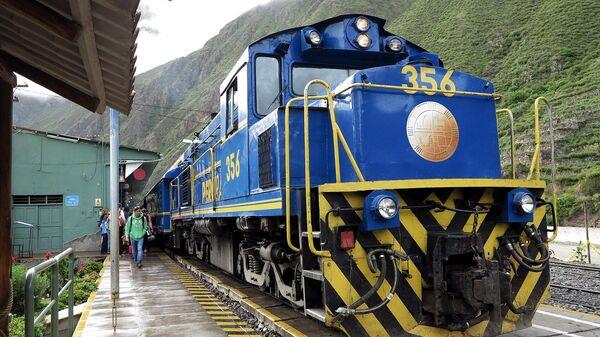 LA VIA FERREA A MACHU PICCHU PERMANECE BLOQUEADA POR LLUVIAS TORRENCIALES