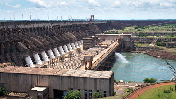 A 50 ANOS DE ITAIPU, PARAGUAY QUIERE DEJAR DE VENDER ENERGIA A BRASIL A 