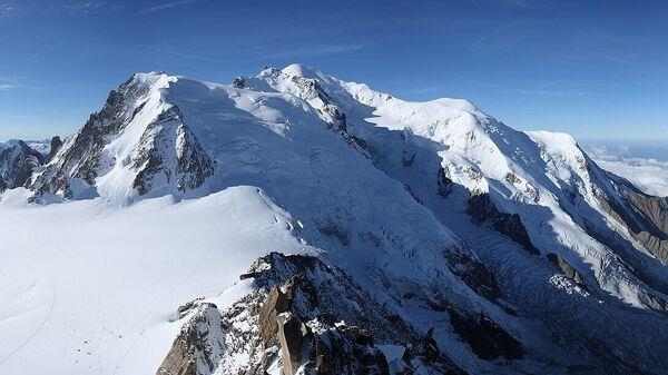 VARIOS MUERTOS POR UNA AVALANCHA DE NIEVE EN LOS ALPES FRANCESES