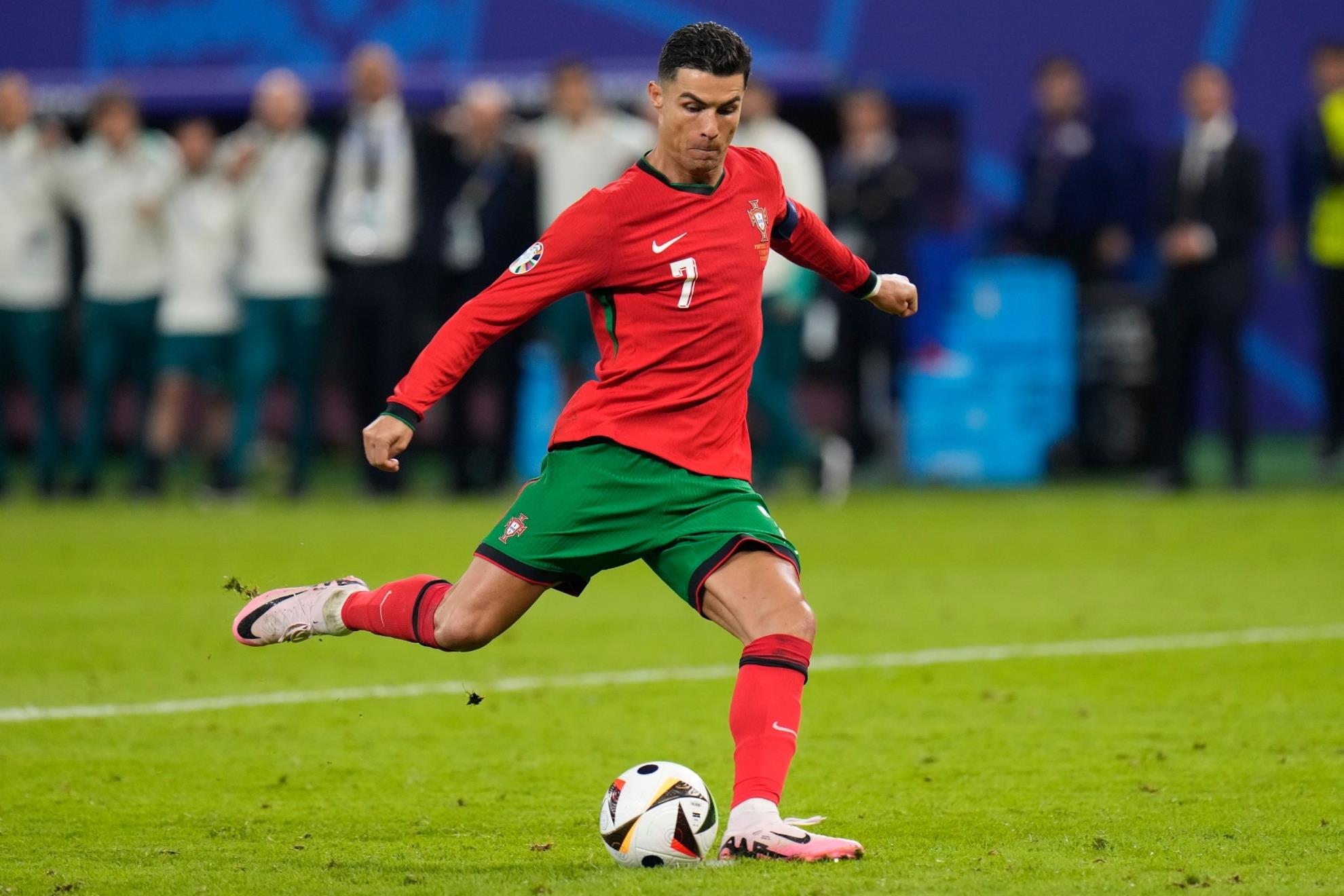 CRISTIANO DEJA ABIERTA LA POSIBILIDAD DE JUGAR EN EL MUNDIAL 2026