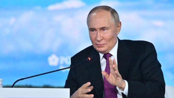 LO MÁS DESTACADO DE LA INTERVENCIÓN DE PUTIN EN LA SESIÓN PLENARIA DEL FORO ECONÓMICO ORIENTAL