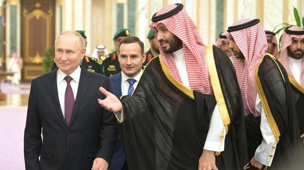 PUTIN ELOGIA EL PAPEL DE ARABIA SAUDITA EN EL CANJE DEL PERIODISTA EVAN GERSHKOVICH CON EEUU