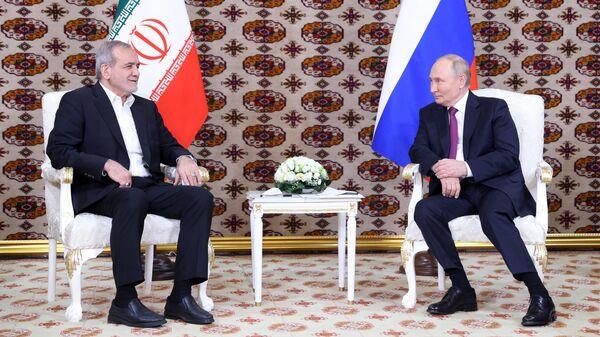 EL PRESIDENTE RUSO RECALCA LA INTENSA COOPERACIÓN Y AFINIDAD DE POSTURAS ENTRE RUSIA E IRÁN